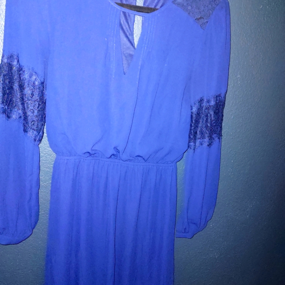 Express blue dress with lace